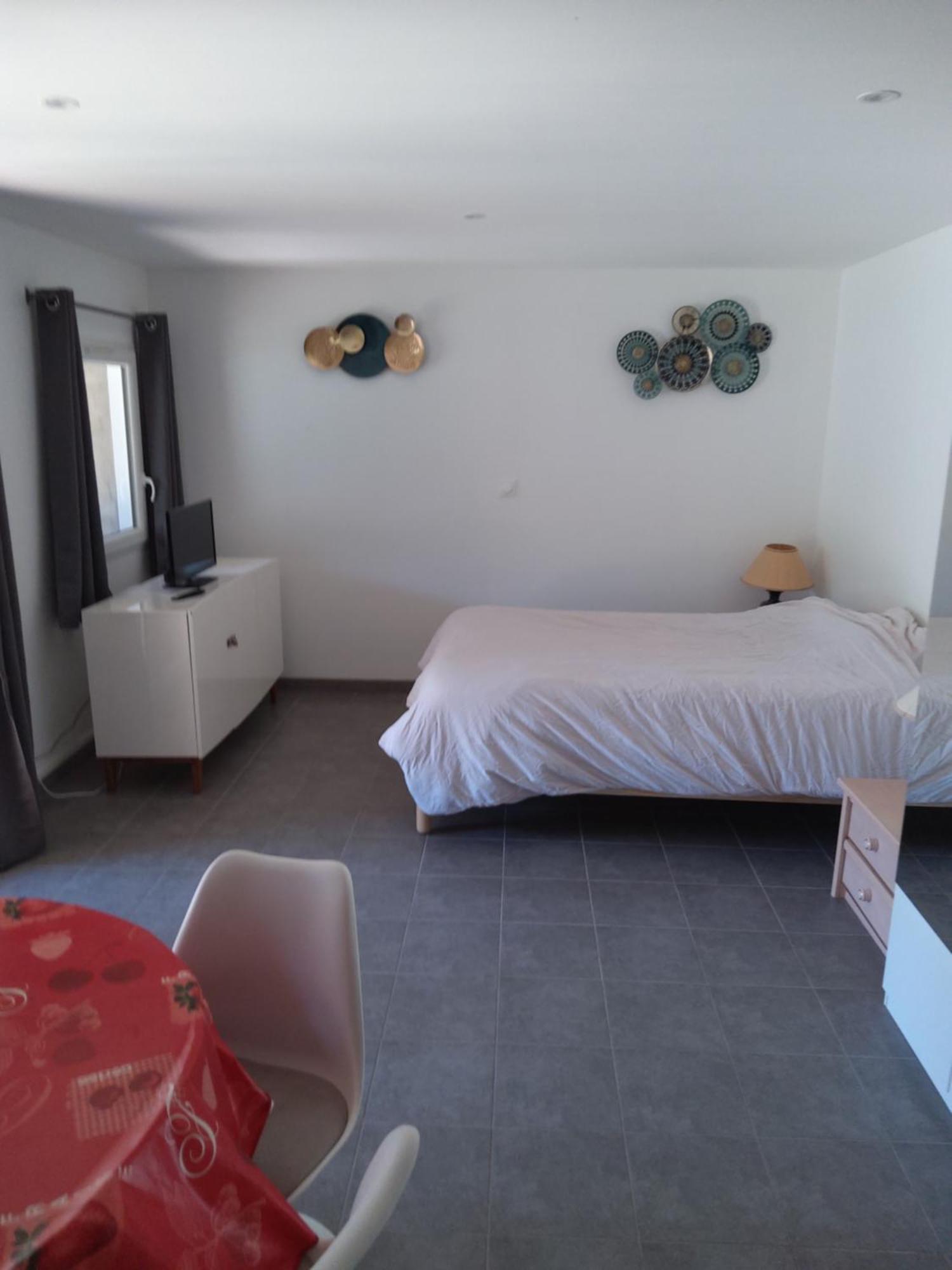 Meuble Avec Cour Apartamento Sotteville-lès-Rouen Exterior foto